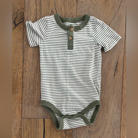 7 piece Bundle Baby Boy Toddler 6-12 months Summer Hawaiian Shorts Romper - Picture 7 of 8